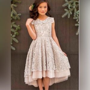 ✨ Joyfolie Mia Joy Jacqueline Lace High-Low Cream Lace Formal Dress Size 5 ✨